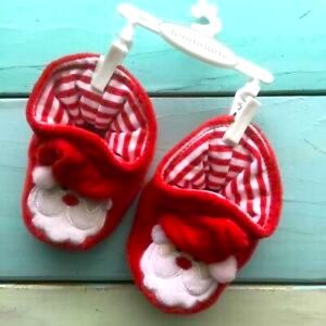 Santa Baby Booties 6/12m NWT